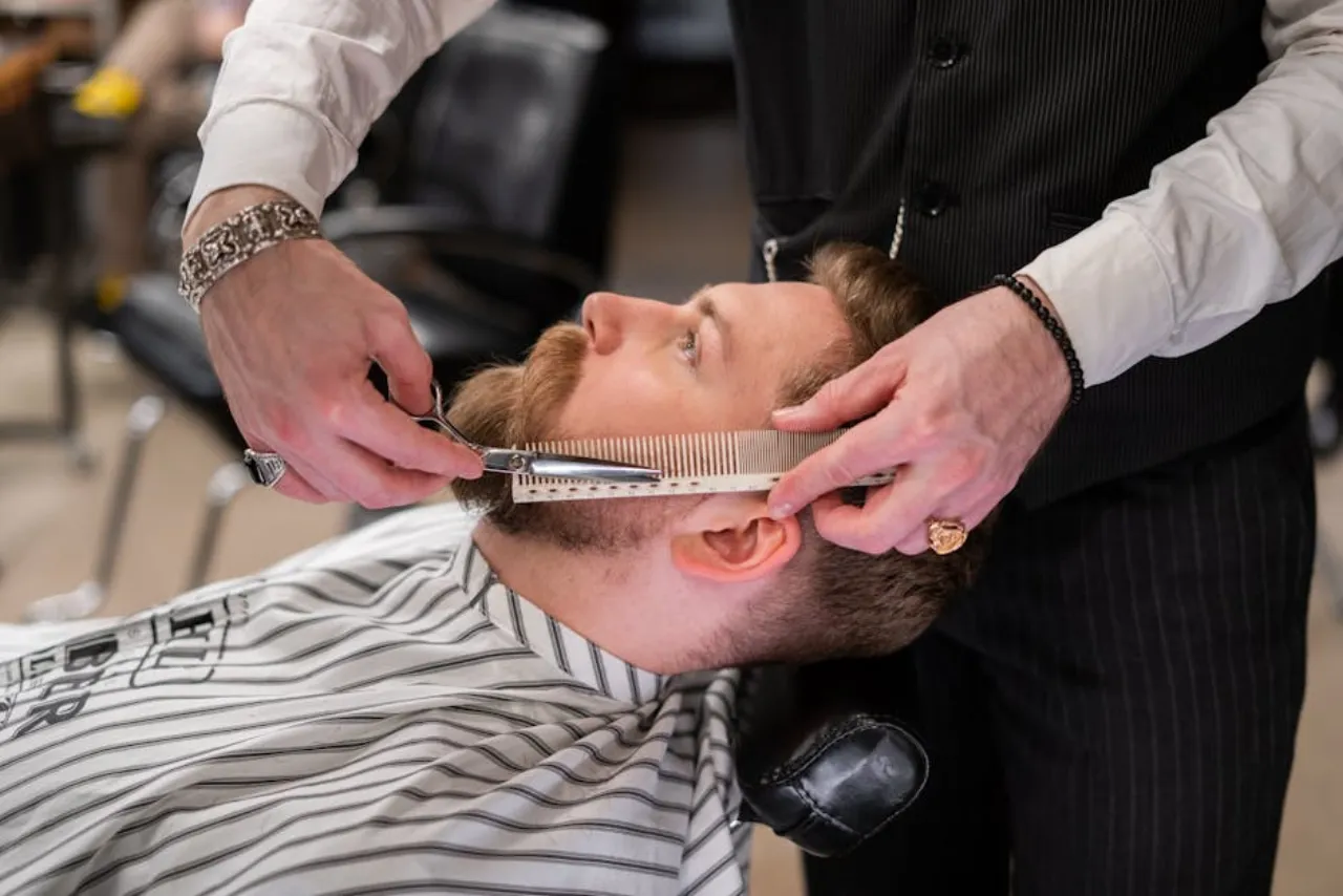 Dames knippen