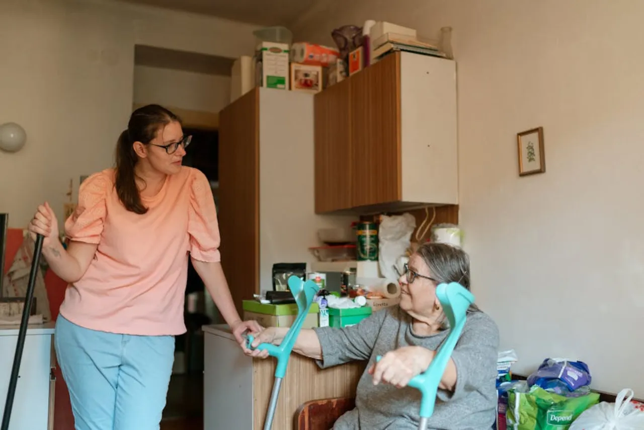 Wij helpen met de dagelijkse zorg voor oudere en beperkte personen